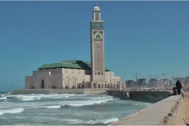 Desain Masjid Unik Hassan II